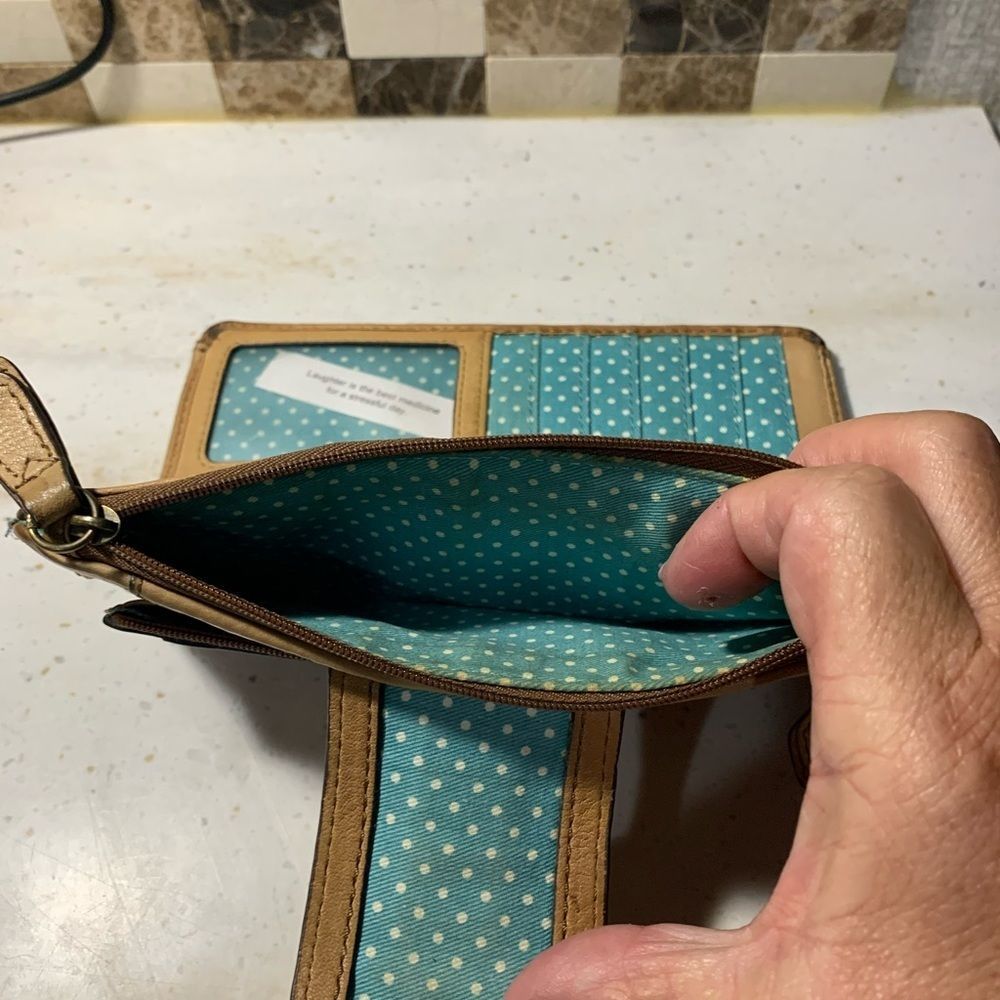 Fossil Wallet - Picture 5 of 6
